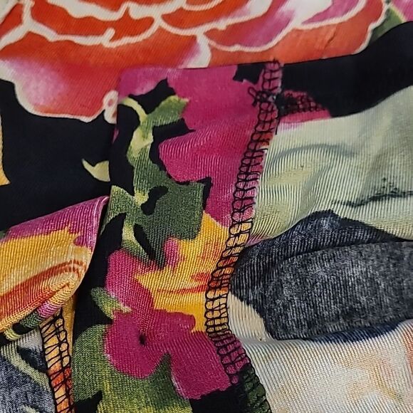 Home tailored floral top - Picture 10 of 10